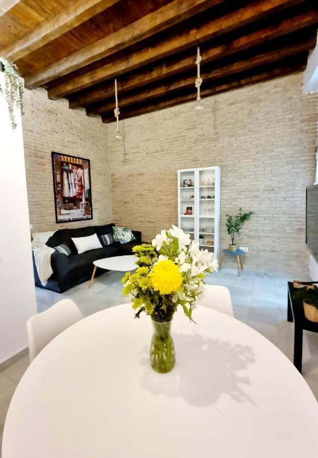 Hostfy Mercado De Triana 塞维利亚 外观 照片