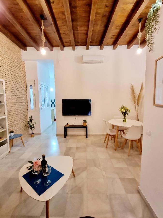 Hostfy Mercado De Triana 塞维利亚 外观 照片
